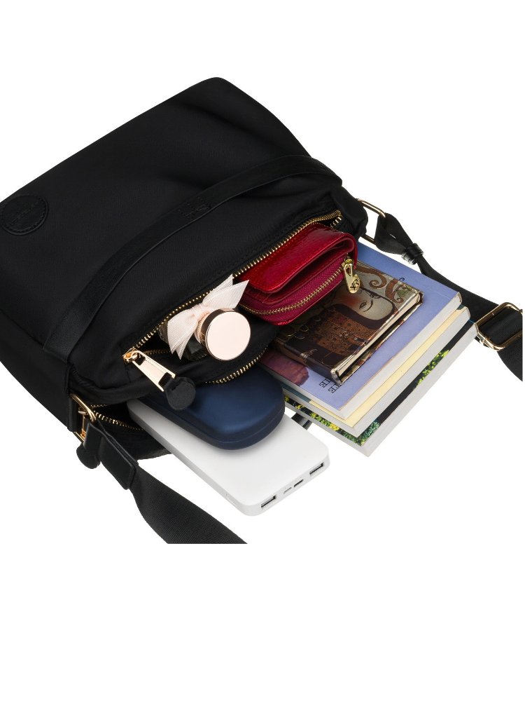 Nylonová crossbody – s 2 priehradkami, praktická na cestovanie