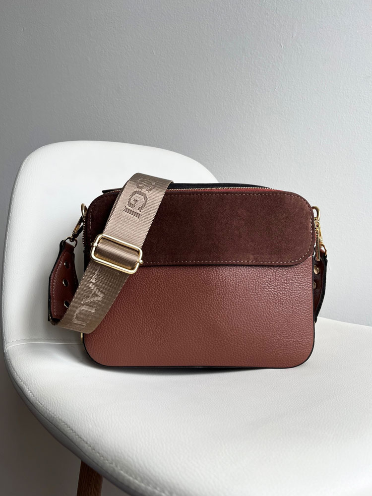 Dvojpriehradková crossbody kabelka Laura Biaggi DX-JS170-dark brown