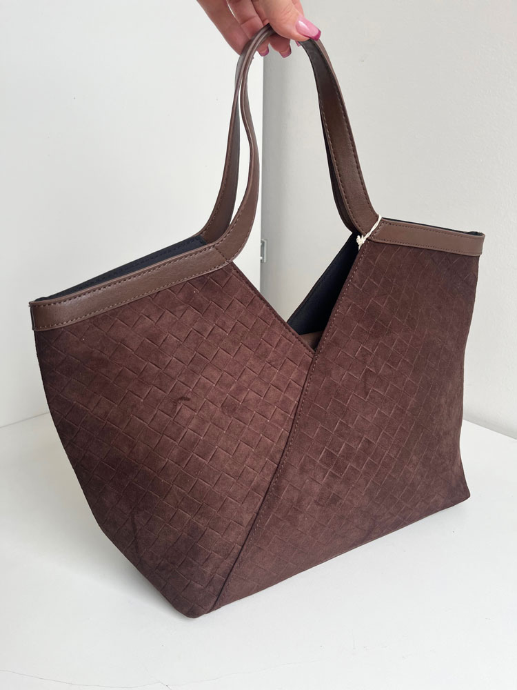 Čokoládová kabelka do ruky - vypletaná a elegantná