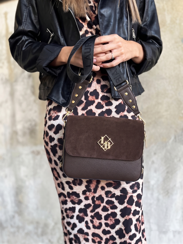 Čokoládová crossbody kabelka Laura Biaggi s dvoma priehradkami