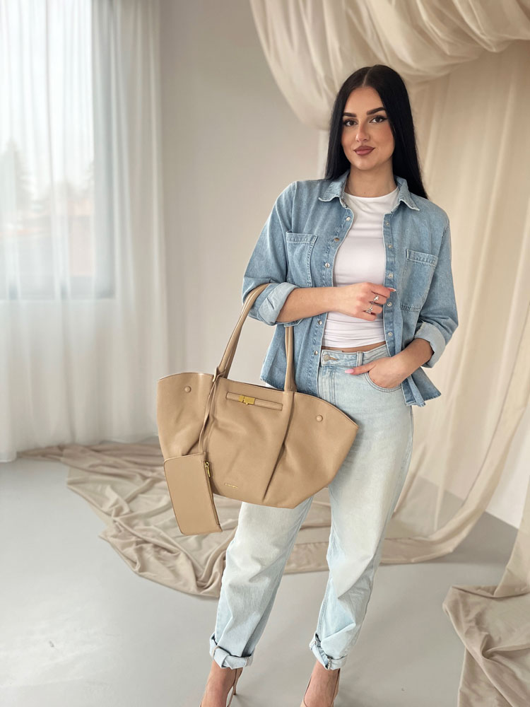 Svetlohnedá maxi kabelka na rameno - veľká a priestranná