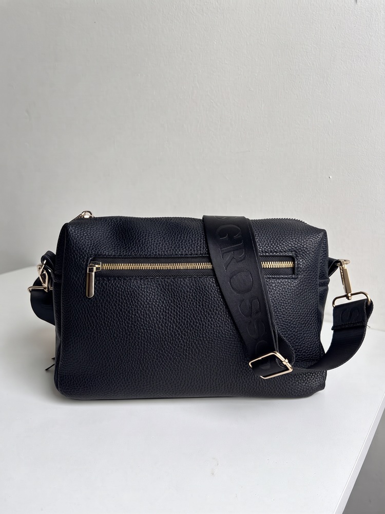 Čierna crossbody kabelka GROSSO - praktická na každý deň