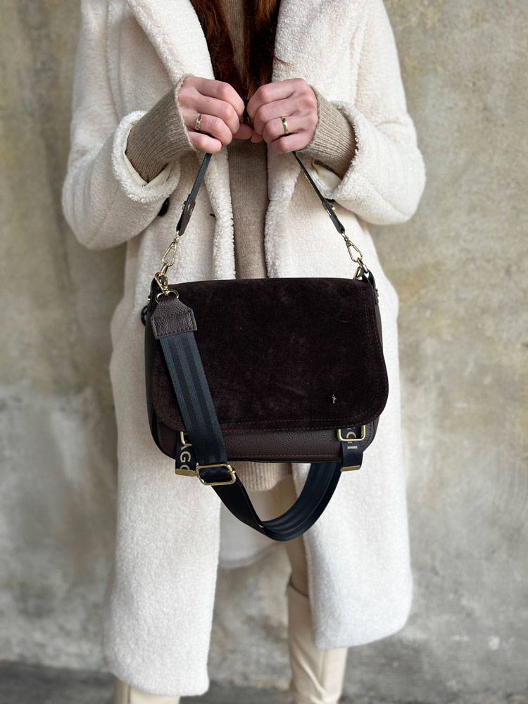 Tmavohnedá crossbody kabelka Laura Biaggi DX-F235-chocoNEW