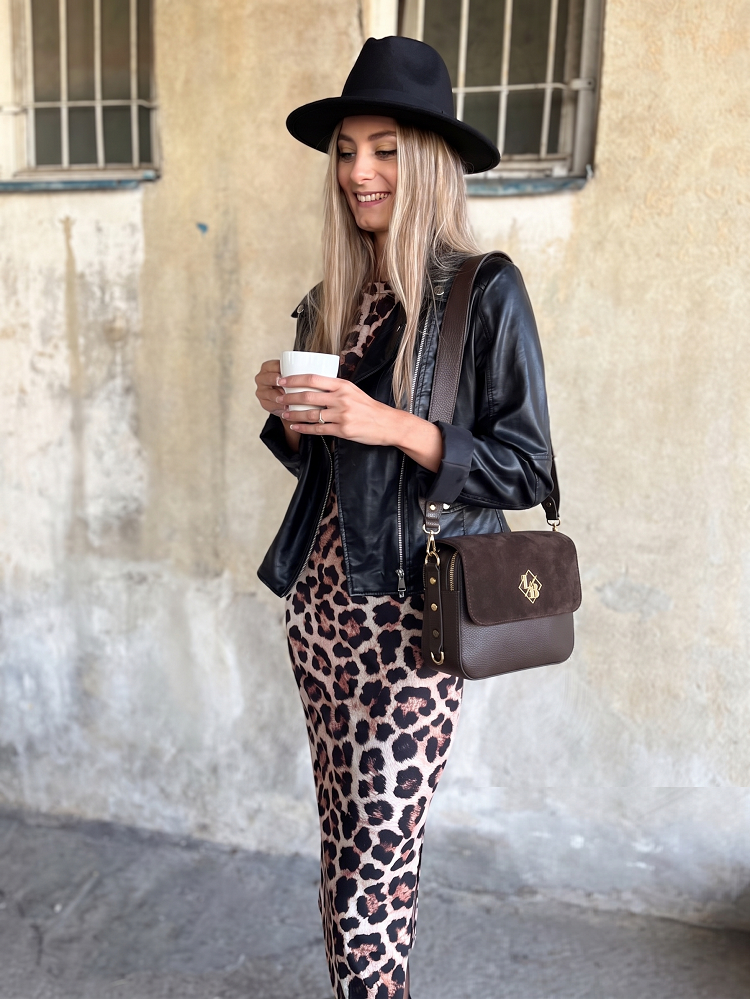 Čokoládová crossbody kabelka Laura Biaggi s dvoma priehradkami